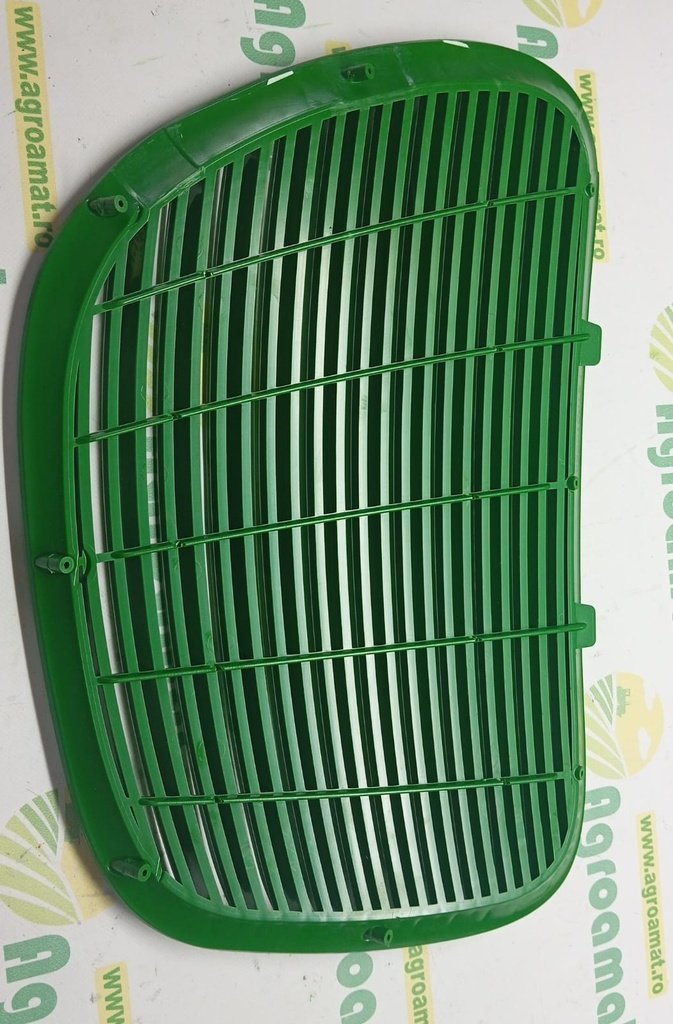 Grila Fata Dreapta L157394