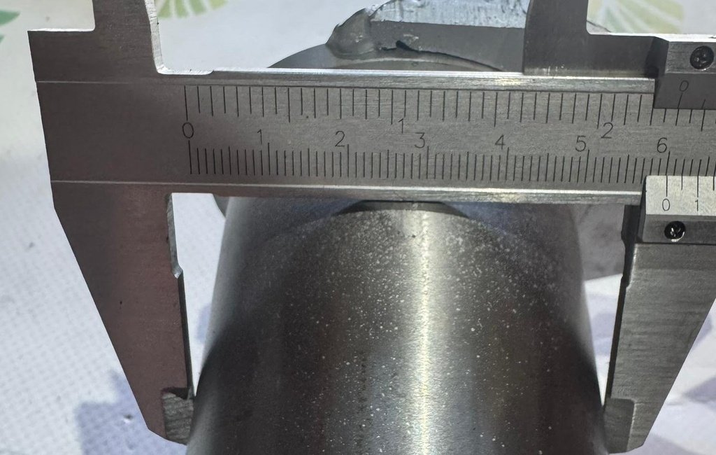 Bolt 3136031