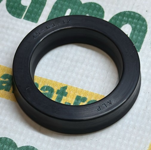 Simering 45X63X12 MM