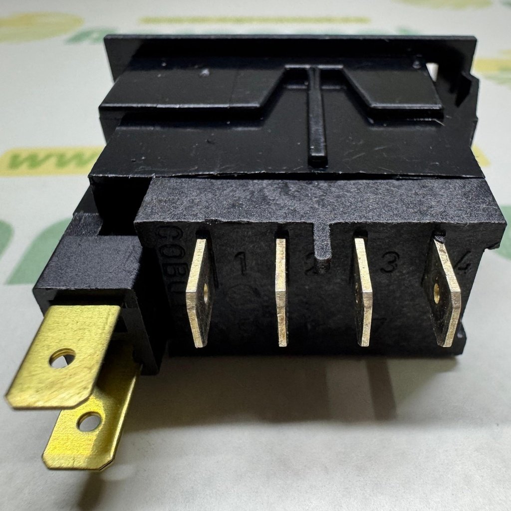 Comutator Stergator 1025578
