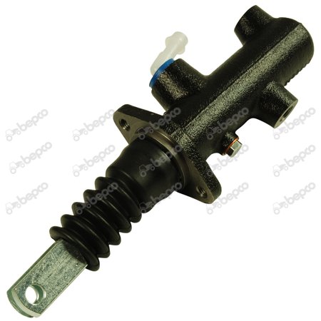 MASTER BRAKE CYLINDER 
