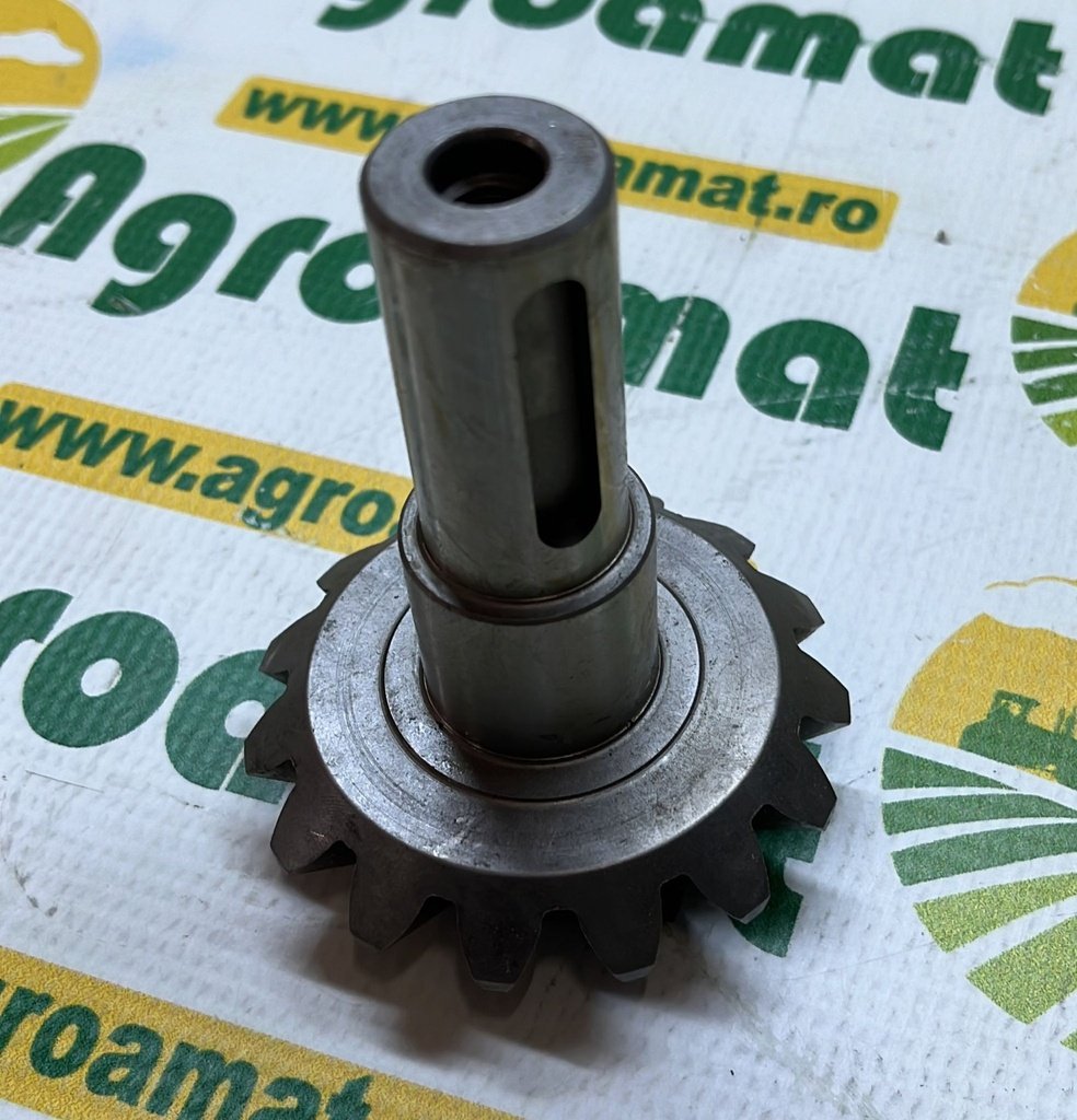 Pinion cu Ax Z-15 1.330.644