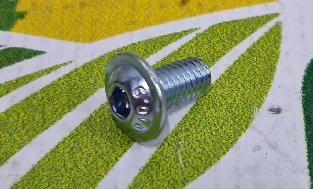 Surub Cap Bombat Orificiu Hexagonal M6x12mm