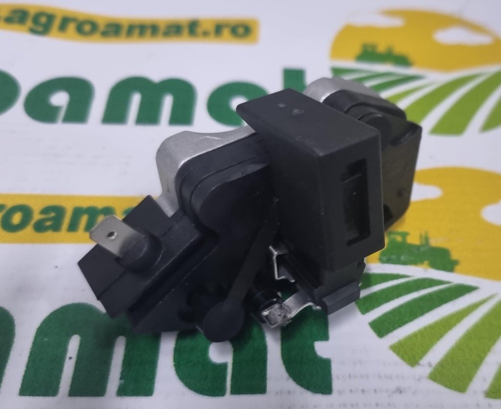 Regulator Alternator 3900691M91