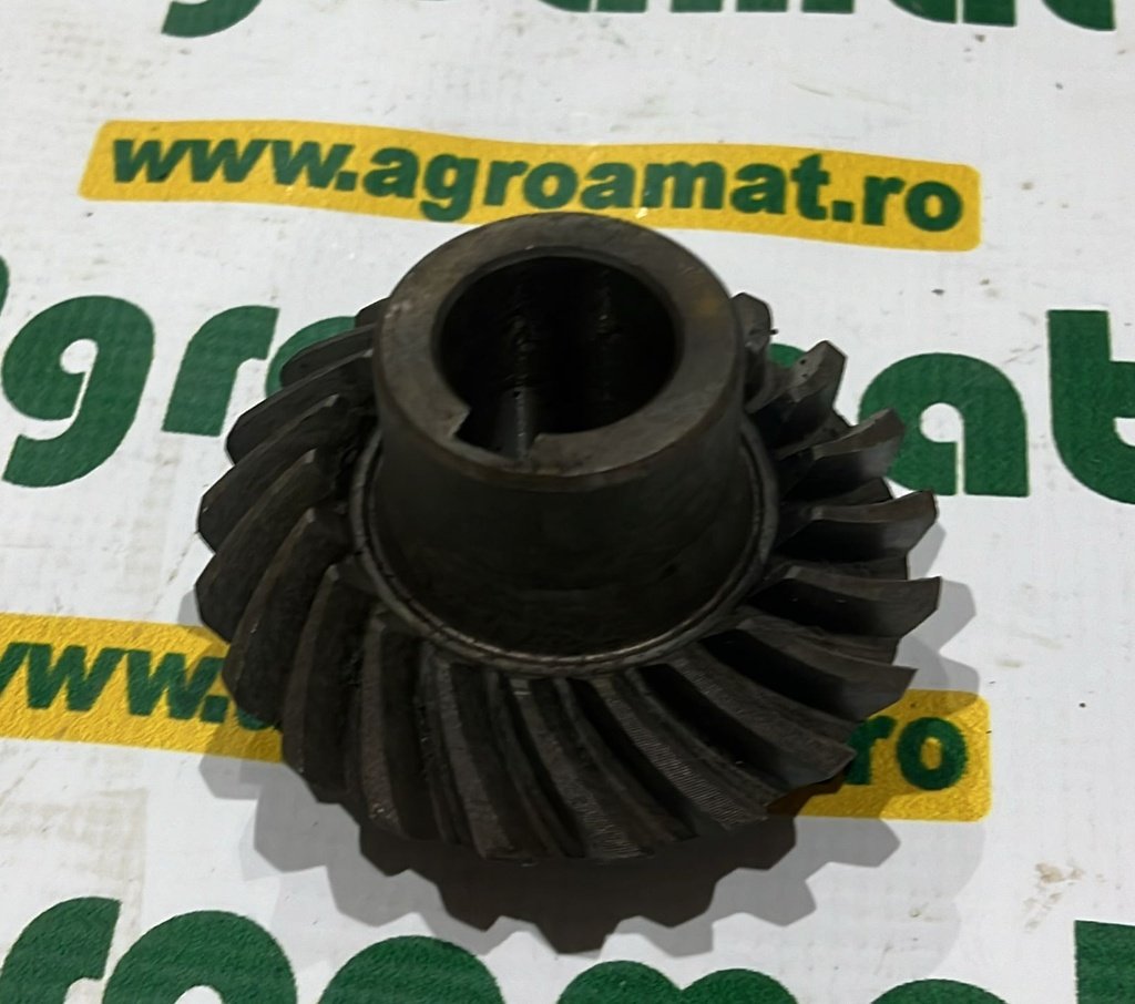Pinion Elicoidal Z=21