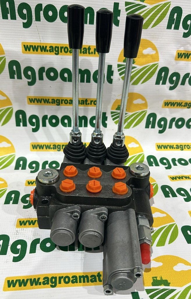 Distribuitor Hidraulic P40 cu 3 Manete si Flotant