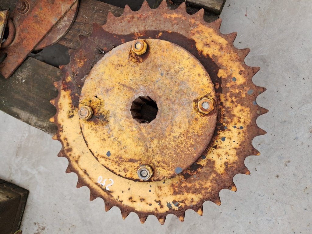 Pinion New Holland Sh Z-35