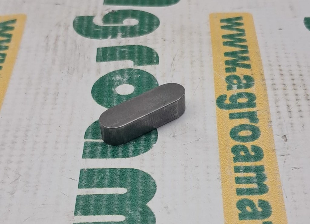 Pana 10x8x32mm