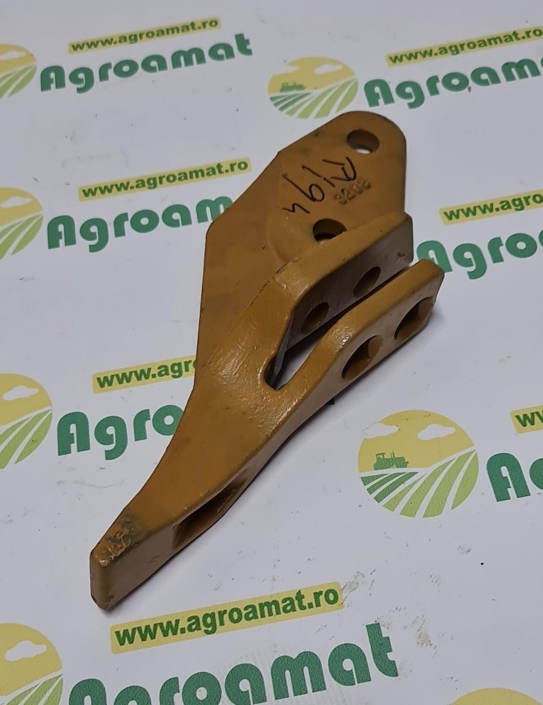 Dinte Cupa Lateral Stanga