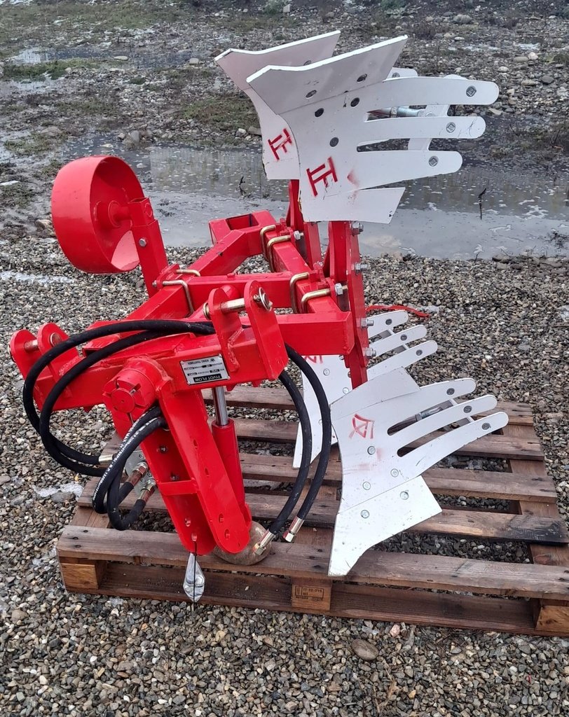 Plug Agricol cu 2 Trupite Reversibil Hidraulic