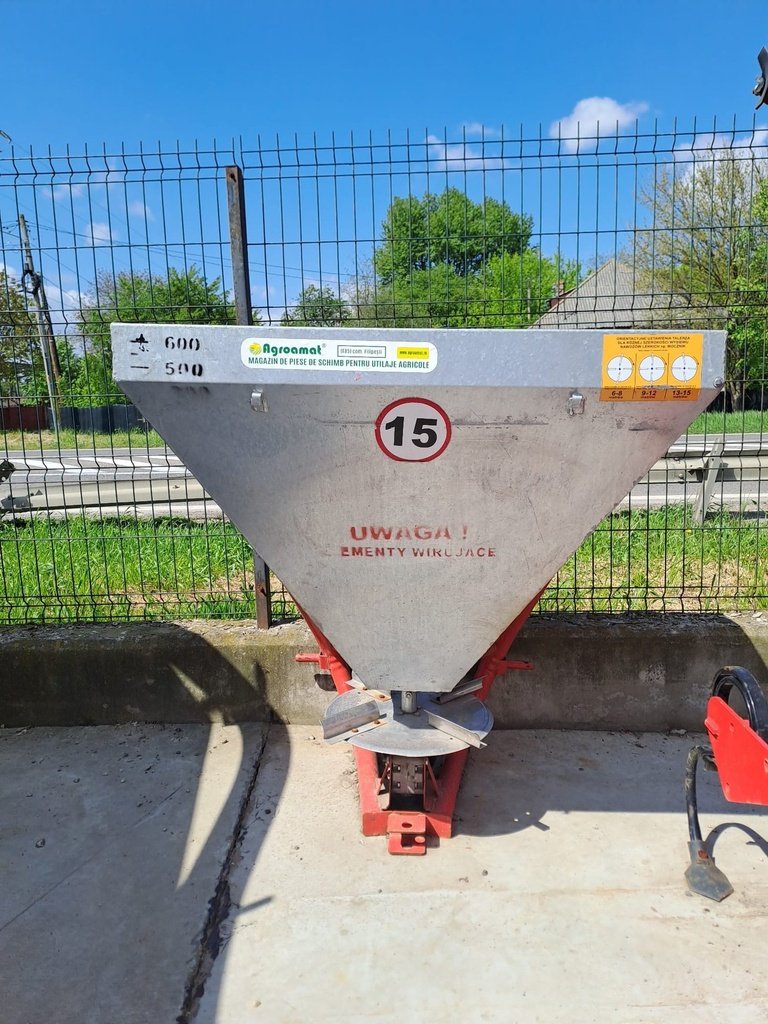 [AMAT1-04055] Distribuitor Ingrasamant Metalic 600kg