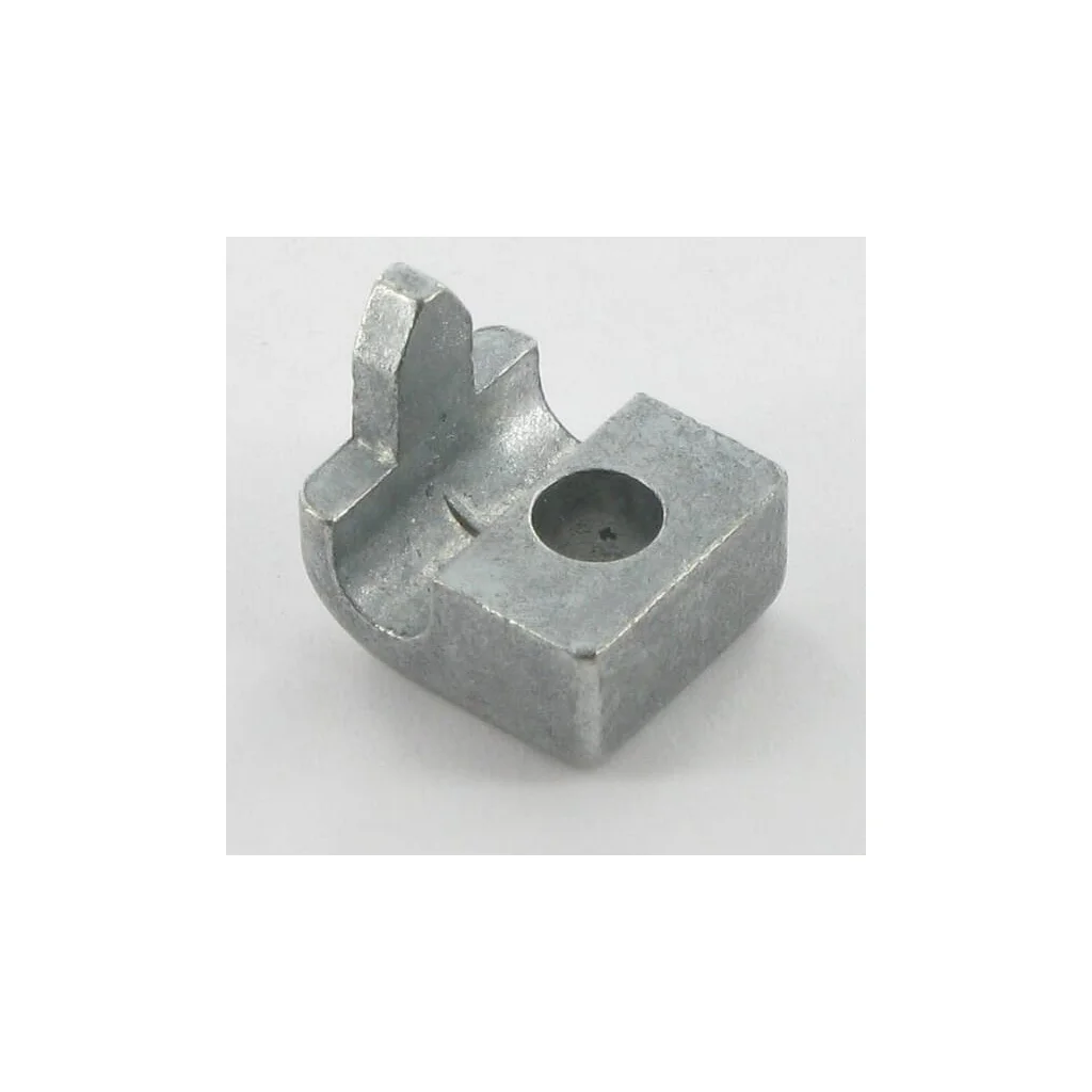 Clemă 690798