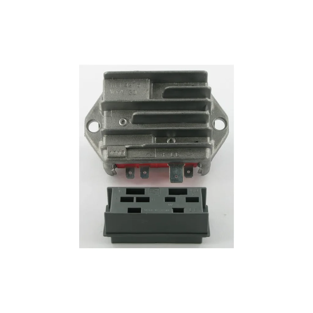 Regulator de tensiune 7362402