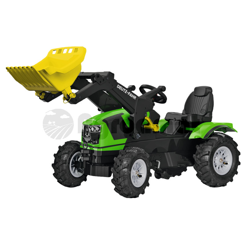 Tractor cu trailer si anvelope pneumatice