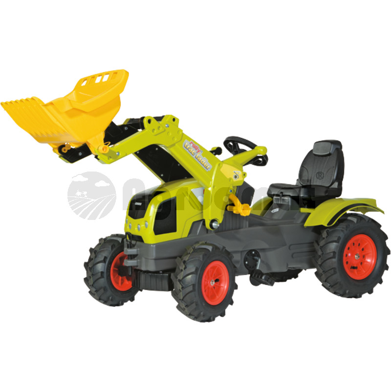 Tractor cu trailer si anvelope pneumatice