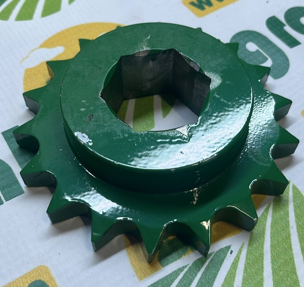 Pinion (Z-18) CC106768