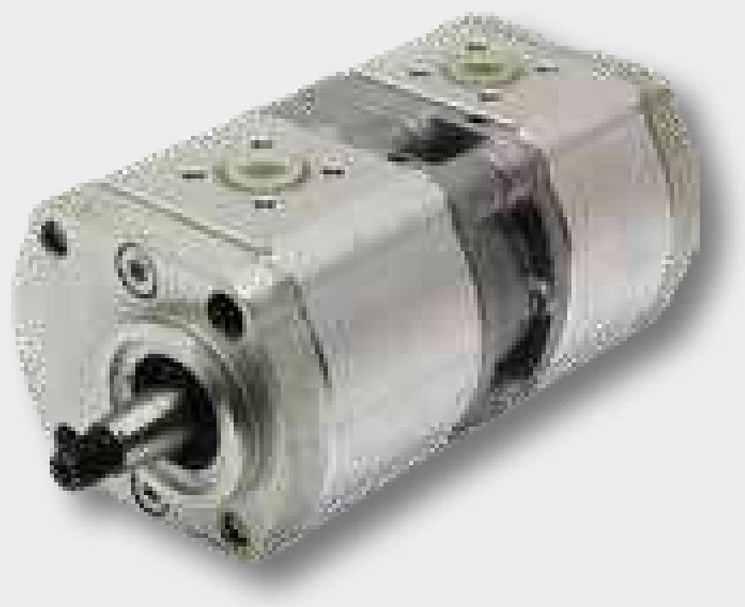 Bosch/Rexroth Pompa hidraulica tripla - cu rotatie spre dreapta