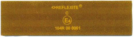 BANDĂ ADEZIVĂ REFLECTANTĂ Conformă cu regulamentul ECE ONU 104 36001