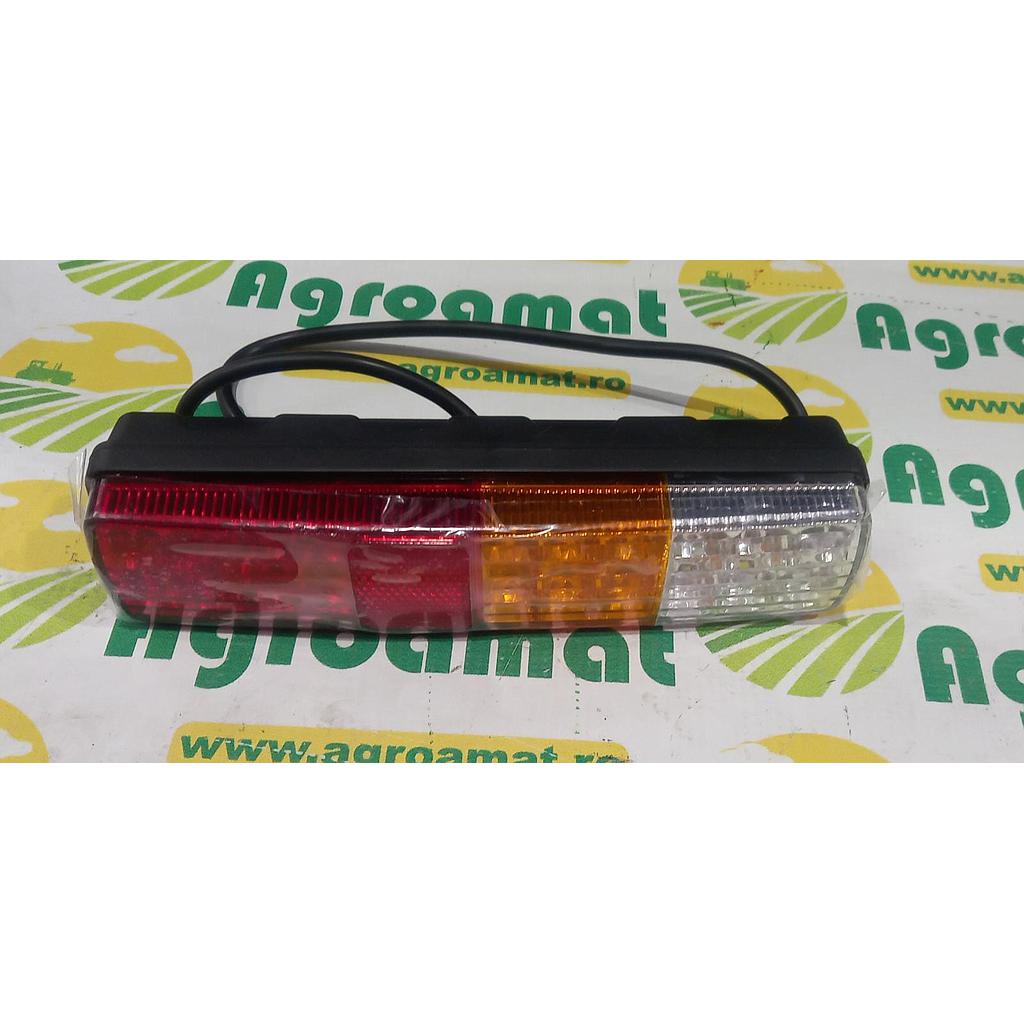 Lampa tripla
