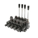 Distribuitor hidraulic cu 4 cai cu manete si accesorii