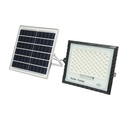 Proiector LED 100W cu panou solar 15W, baterie Li-ion 15000mAh si telecomanda IP67