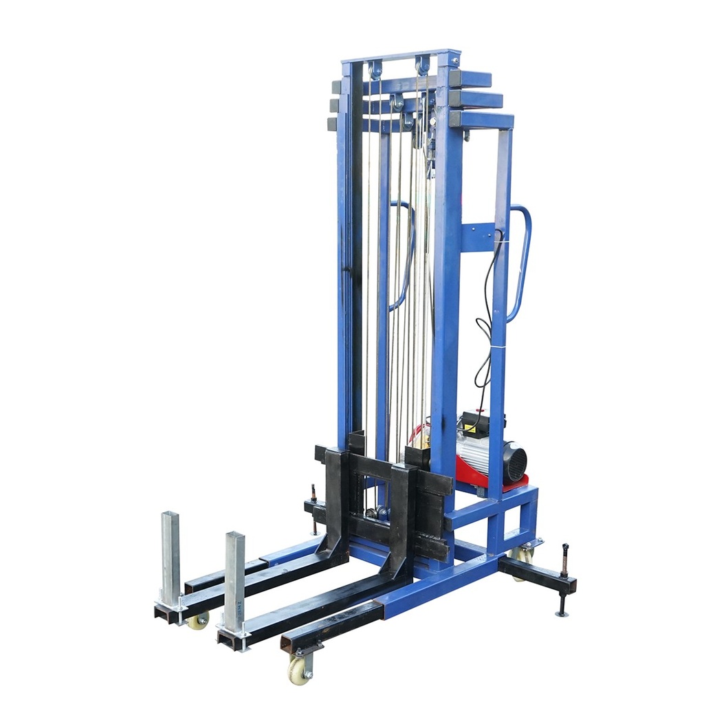 Lift electric materiale constructii 300kg, inaltime maxima 5m cu telecomanda