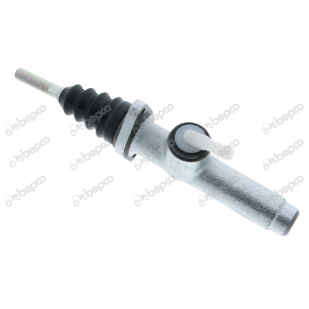 MASTER BRAKE CYLINDER 