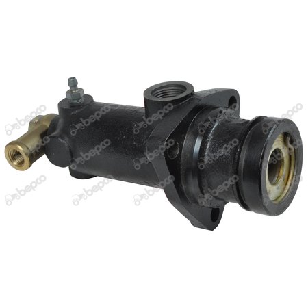 MASTER BRAKE CYLINDER 