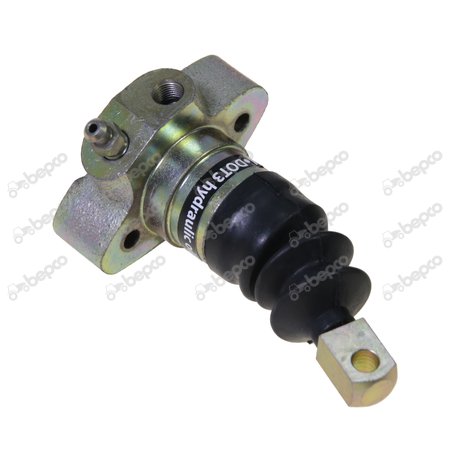 MASTER BRAKE CYLINDER 