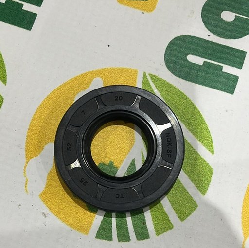 [AMAT1-51676] Simering 25x52x7