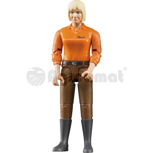 [AMAT3-90244] Femeie cu ten masliniu si pantaloni maro