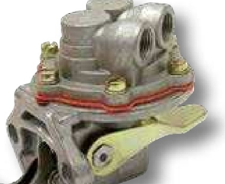 [AMAT3-131941] Pompa de alimentare cu membrana 2 orificii Distanta dintre orificii = 45 mm Flansa pana la capatul manetei = 28 mm