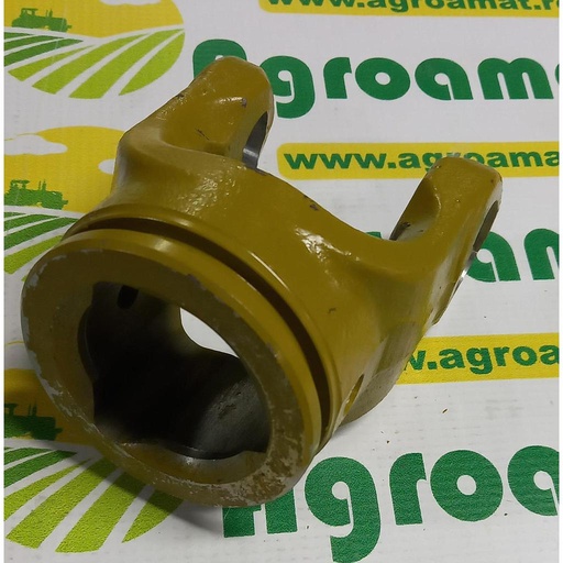 [AMAT1-32675] Furca Cardan T5 pentru Teava Triunghiulara 51,3